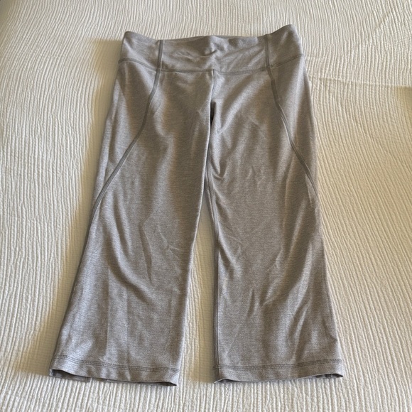 Lululemon gray leggings / 6 - Picture 1 of 9